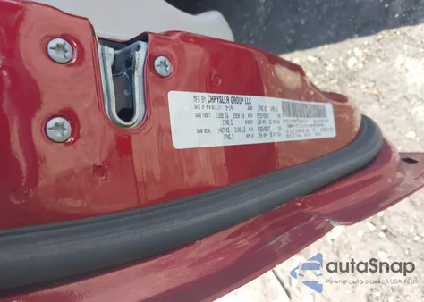 2015 Chrysler Town & Country Touring из США, поврежденный, VIN 2C4RC1BG2FR544481